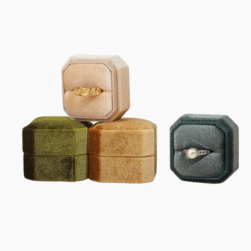 Luxury Velvet Single Ring Box