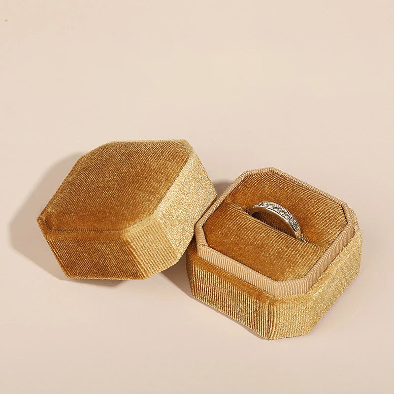 Luxury Velvet Single Ring Box