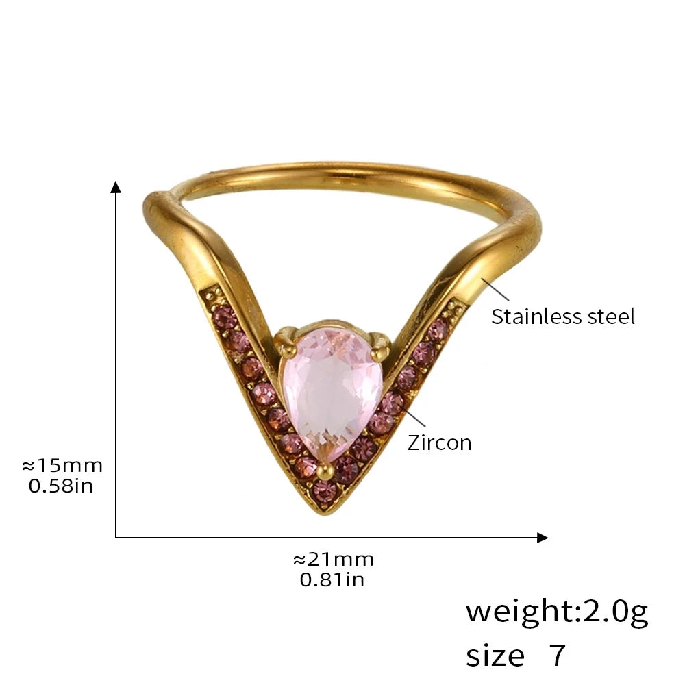Elegant Gold Zircon Finger Ring
