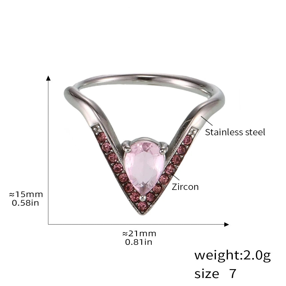 Elegant Gold Zircon Finger Ring