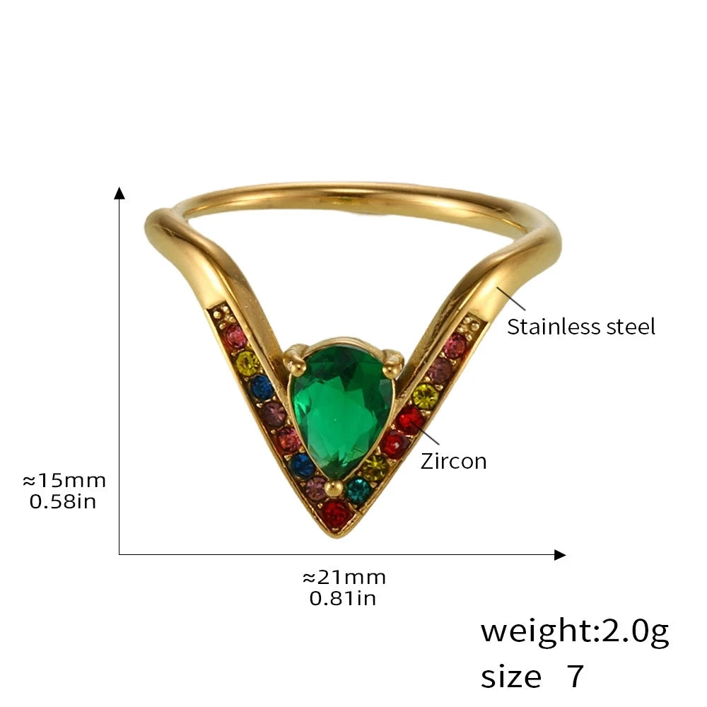 Elegant Gold Zircon Finger Ring