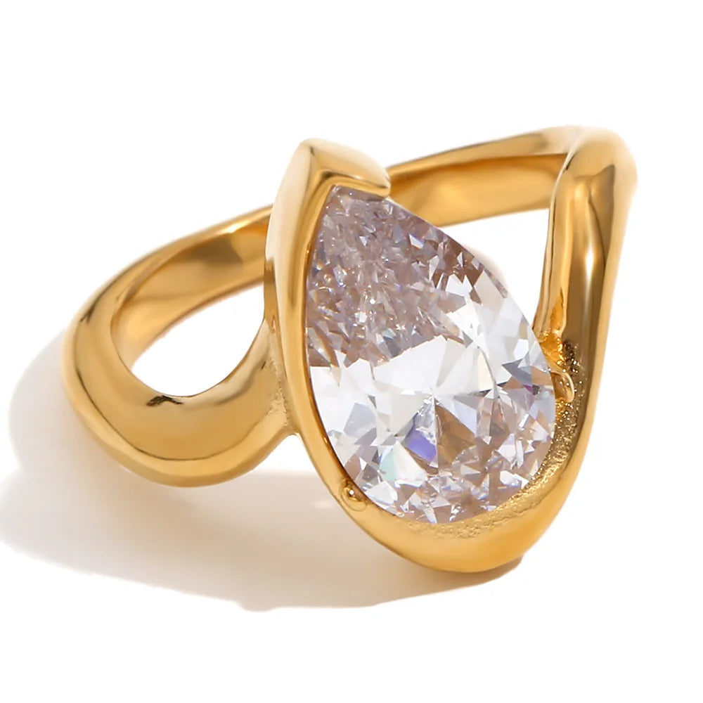 Gold Waterdrop Zircon Ring