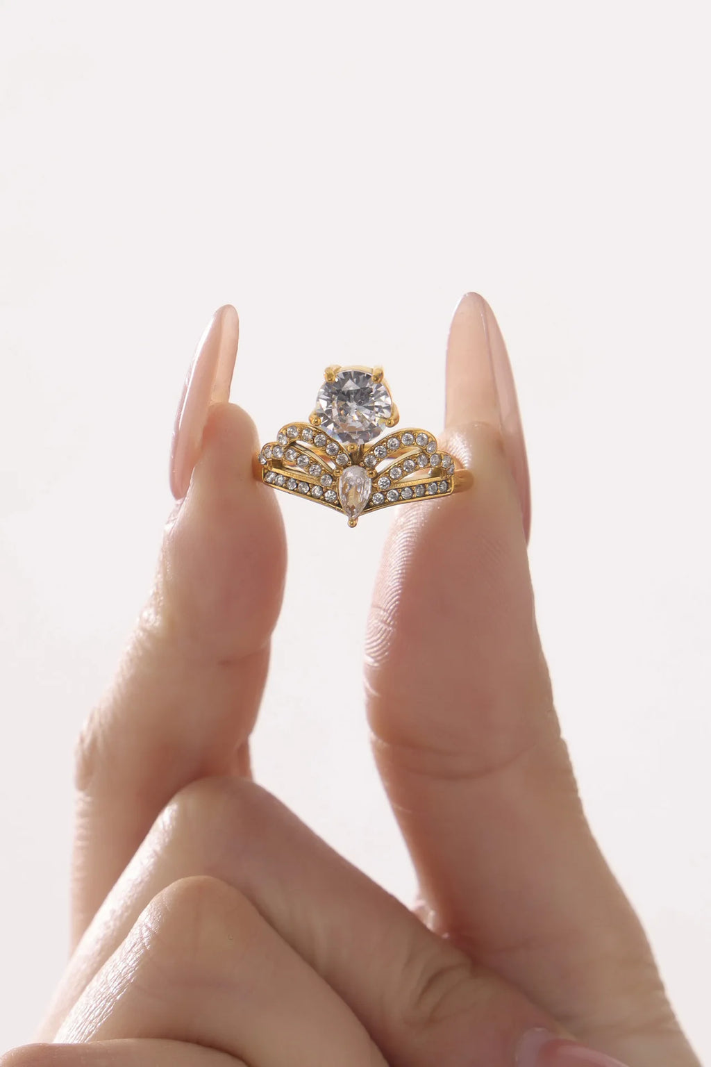 Golden Zircon Waterdrop Ring